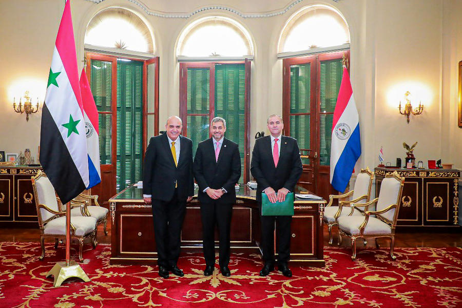 El Presidente de Paraguay, Sr. Mario Abdo Benítez, recibió las cartas credenciales del Dr. Sami Salameh, Embajador no residente de la República Árabe Siria (Foto: Presidencia Paraguay)