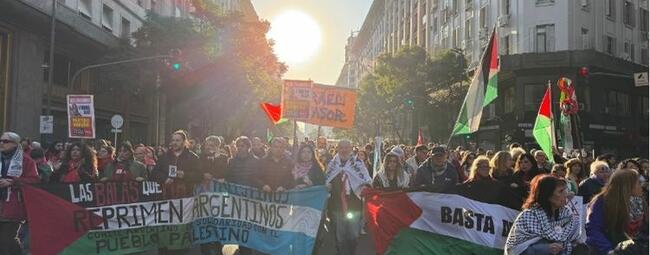 Frente al Congreso, la comunidad árabe se moviliza en solidaridad con el pueblo palestino