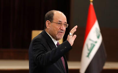 El ex primer ministro iraquí Nouri al-Maliki tras emitir su voto durante las últimas elecciones parlamentarias iraquíes | Noviembre 11, 2025 (Foto: Ahmad Al-Rubaye / AFP)