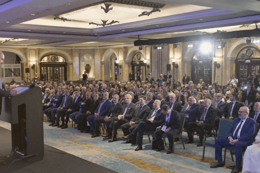 Aoun denuncia sabotaje a la digitalización estatal para preservar la corrupción en Líbano