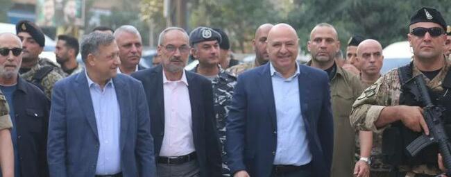 Aoun descarta nuevas negociaciones y visita el sur del Líbano