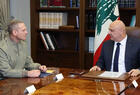 El presidente Joseph Aoun se reúne con el general Joseph Clearfield en el palacio presidencial de Baabda el jueves. Foto: Presidencia libanesa.