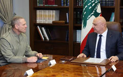 El presidente Joseph Aoun se reúne con el general Joseph Clearfield en el palacio presidencial de Baabda el jueves. Foto: Presidencia libanesa.