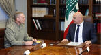 El presidente Joseph Aoun se reúne con el general Joseph Clearfield en el palacio presidencial de Baabda el jueves. Foto: Presidencia libanesa. El presidente Joseph Aoun se reúne con el general Joseph Clearfield en el palacio presidencial de Baabda el jueves. Foto: Presidencia libanesa.