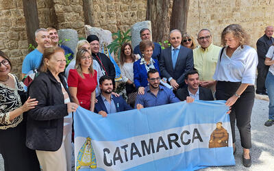 Beirut: Fundación Camino del Árabe efectivizó proyecto de Entronización de las Imágenes de Nuestra Señora del Valle de Catamarca y del Beato F... Beirut: Fundación Camino del Árabe efectivizó proyecto de Entronización de las Imágenes de Nuestra Señora del Valle de Catamarca y del Beato F...