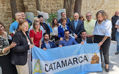Beirut: Fundación Camino del Árabe efectivizó proyecto de Entronización de las Imágenes de Nuestra Señora del Valle de Catamarca y del Beato F...