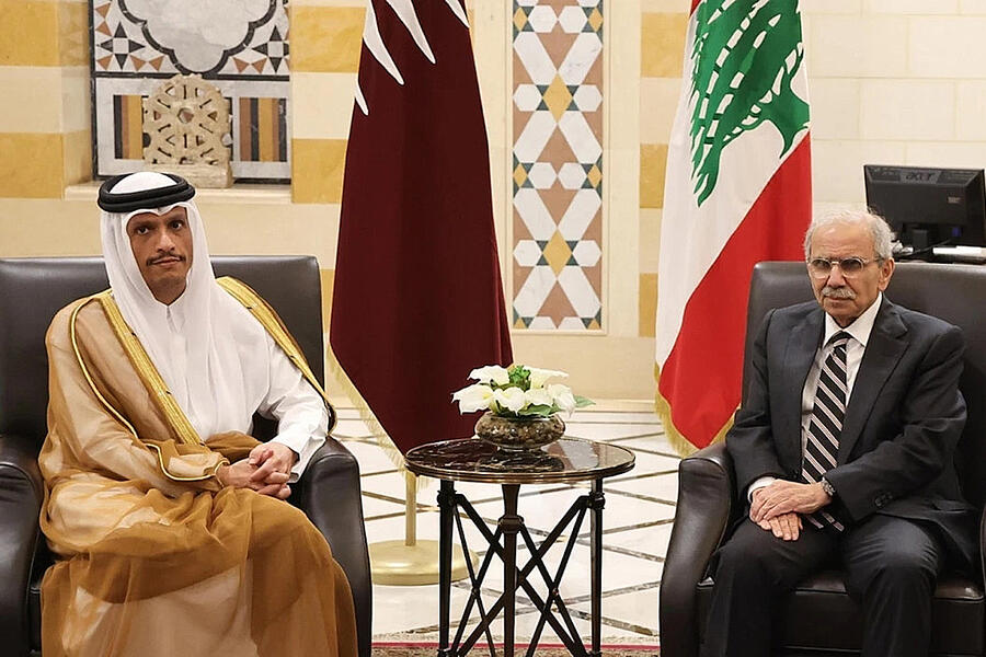 El primer ministro libanés Nawaf Salam recibe al ministro de Asuntos Exteriores del Estado de Qatar, Mohammed bin Abdulrahman bin Jassim Al Thani, en el Palacio de Gobierno | Beirut, octubre 16, 2026 (Foto: Oficina PM Líbano)