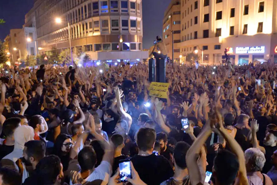Caos y furia en las calles del Líbano