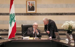 El primer ministro libanés, Nawaf Salam, y el ministro de Asuntos Exteriores, Youssef Raggi (Foto: Marwan Bou Haidar).