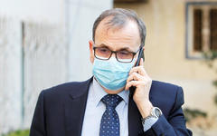 Abdel Rahman al Bizri, jefe del Comité Nacional de Vacunación contra el COVID-19. Foto: AFP.