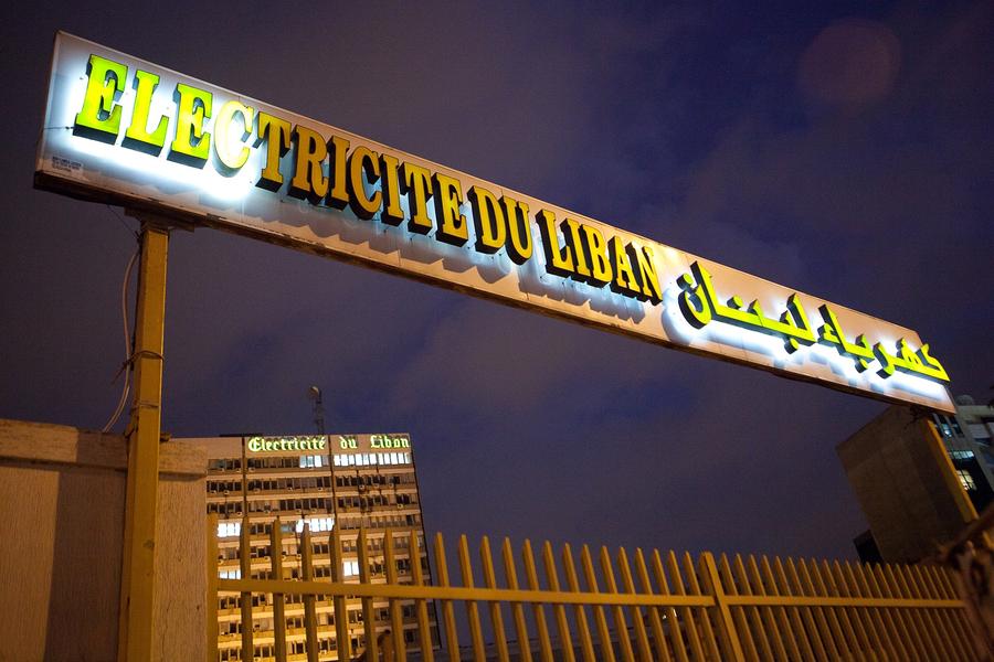 Gobierno libanés retoma negociaciones para solucionar crisis