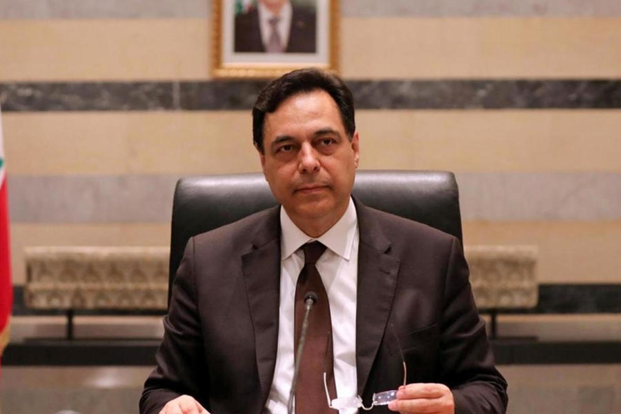 El primer ministro libanés Hassan Diab, en el edificio del gobierno en Beirut, 10 de agosto de 2020.