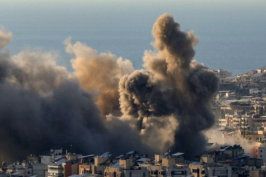 Bombardeo de Israel contra el suburbio del sur de Beirut, Burj al-Barajneh. FOTO: MARWAN NAAMANI.
