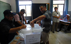 La escala salarial, ley electoral generan oportunidades de consenso