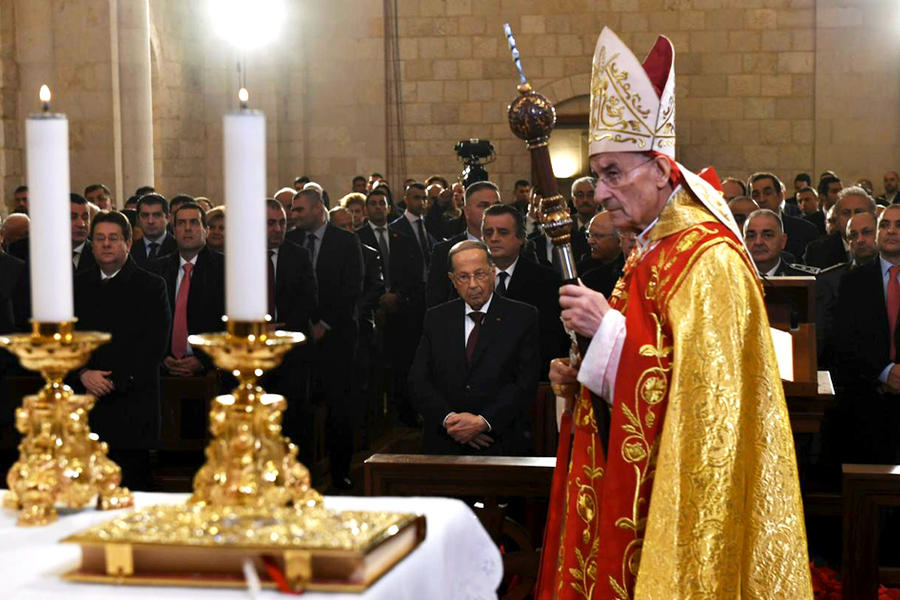 El Cardenal Bechara Boutros Rahi oficia la misa navideña en Bkirki (Foto NNA)
