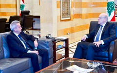 Riad Salameh y el primer ministro libanés, Najib Mikati. Foto: Archivo.