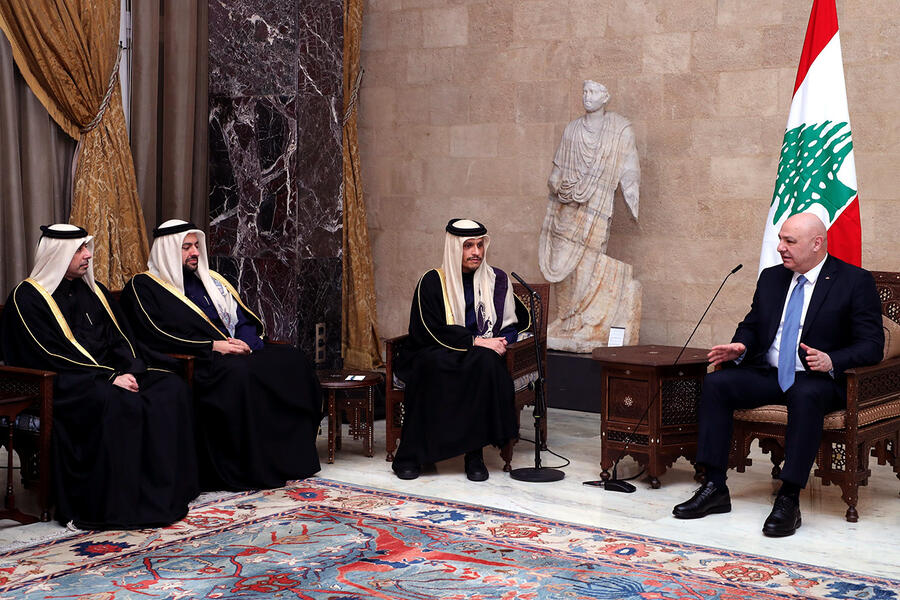 El presidente del Líbano, Joseph Aoun, recibió al ministro de Asuntos Exteriores de Qatar, Mohammed bin Abdulrahman Al Thani, en el Palacio Baabda | Febrero 4, 2025 (Foto: Presidencia Líbano)