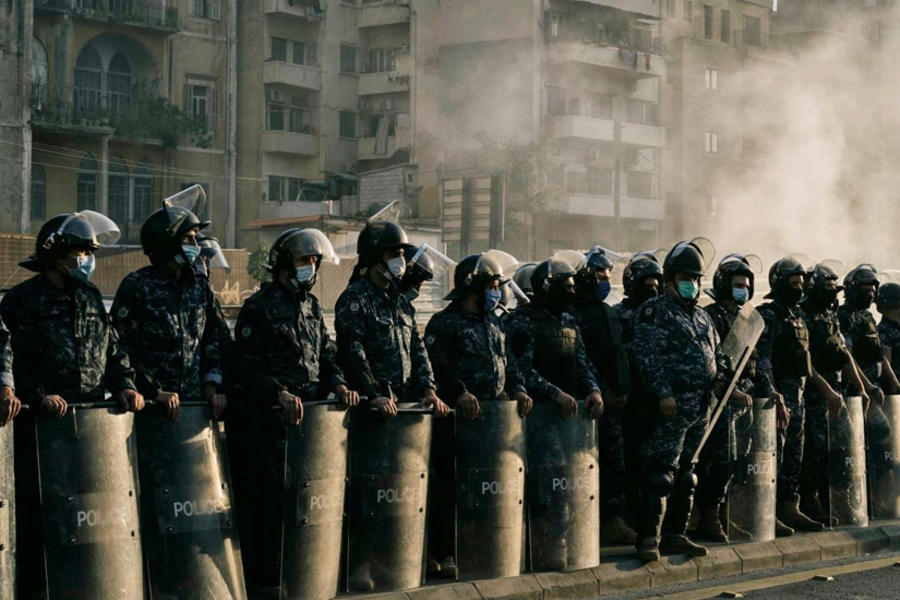 Un muerto y decenas de heridos en manifestaciones libanesas