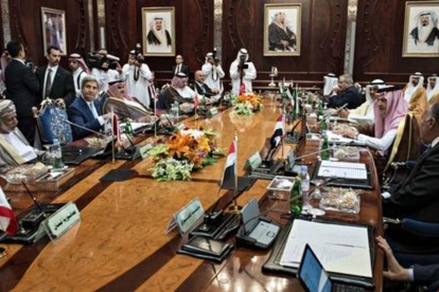 Reunión de ministros de países arabes con Kerry