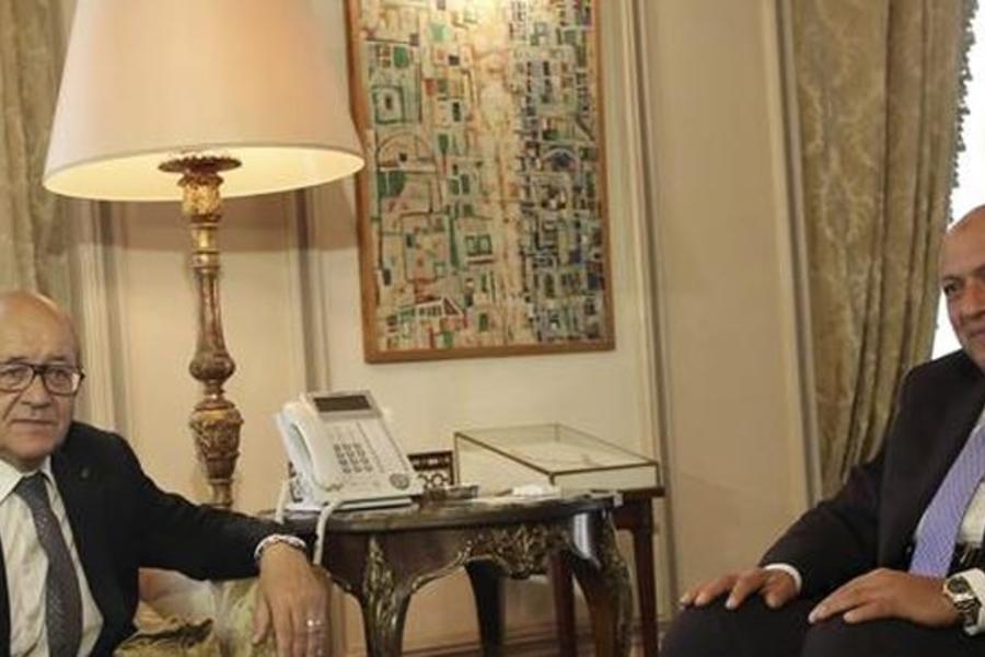 Egipto y Francia defienden solución política para Libia