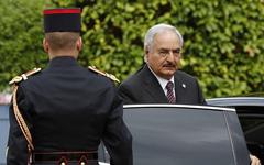 Haftar pide apoyo militar a UE