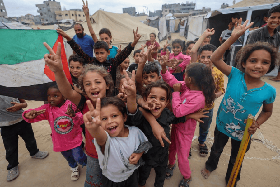 Anuncian alto el fuego en Gaza como primera fase del plan de Trump