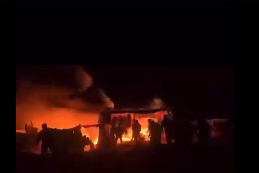 Varios palestinos fueron asesinados y heridos en un ataque israelí contra tiendas de campaña que albergaban a personas desplazadas en Gaza (Foto: redes sociales, vía Mohamad Safa)