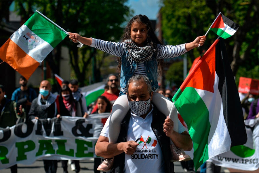 Manifestación en solidaridad con el pueblo de Palestina en Dublín, Irlanda. Foto: Artur Widak.