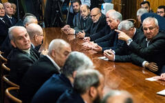 Dirigentes de Fatah y Hamas reunidos en Moscú en último encuentro similar en febrero de 2019 (Foto: Pavel Golovkin / Reuters)