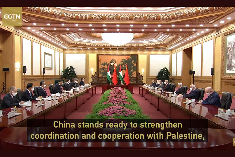 Palestina firma asociación estratégica con China durante la visita de Abbas