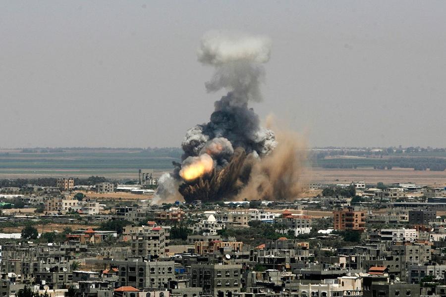 Palestinos mueren por bombardeo israelí en Gaza