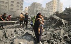 Régimen israelí masacra a 18 palestinos en Gaza y sabotea el alto el fuego