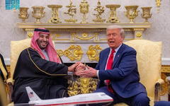 El presidente Trump recibe al príncipe heredero Mohammad Bin Salman en el despacho oval de la Casa Blanca | Washington, Noviembre 18, 2025 (Foto: SPA)