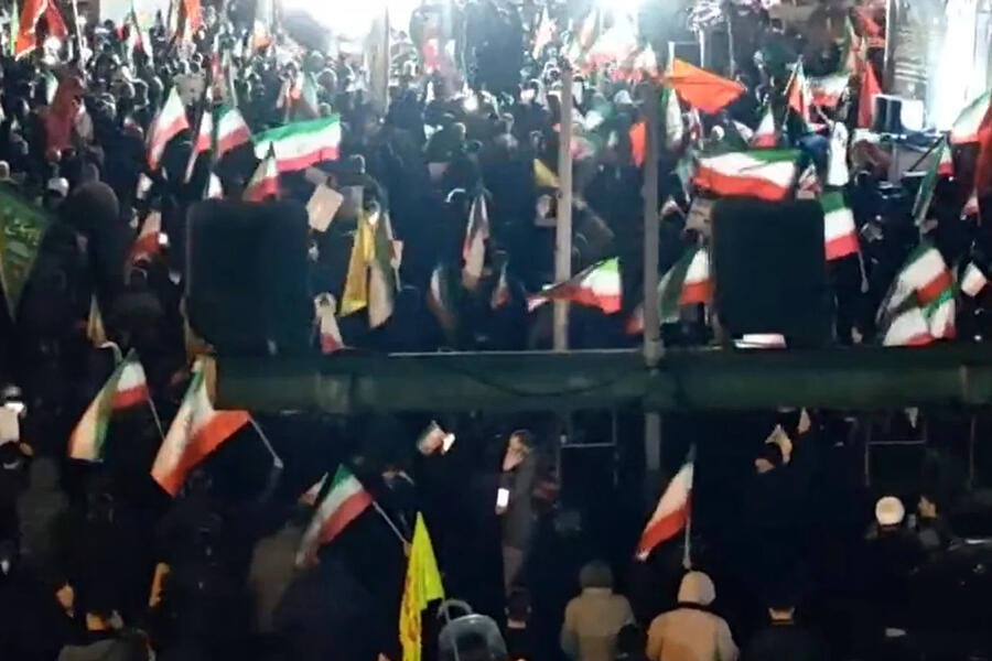 Masivas marchas en Teherán y otras ciudades contra la agresión