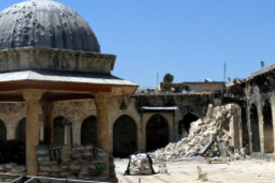 Minarete caído en Aleppo - databa de 1098