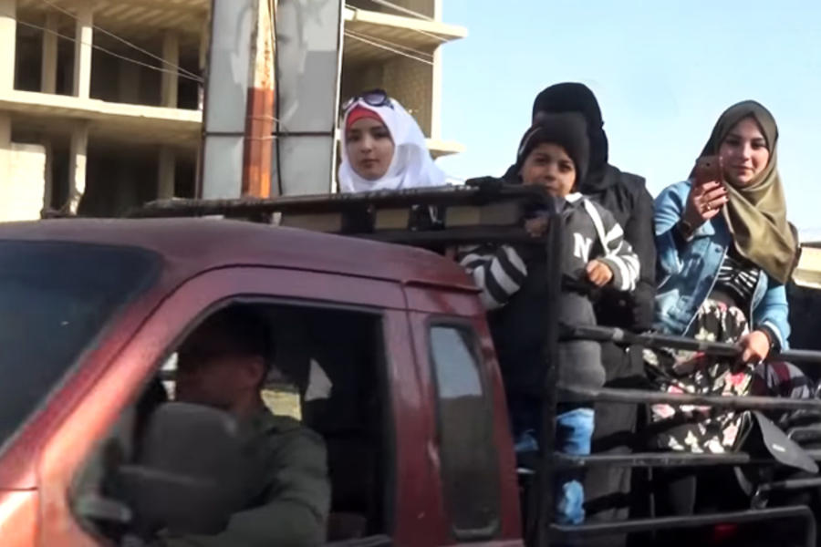 Refugiados retornan a sus hogares en Al Buwaidah (Prov. de Damasco) | Enero 23, 2018 - (Imagen SANA).