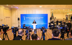 Funcionario del Min. de Rel. Exteriores de Kazajistán brinda conferencia de prensa tras la 17ª reunión sobre Siria en el formato Astana | Nur-Sultán, Diciembre 22 de 2021 (Foto: Mukhtar Kholdorvekov / Kazinform)