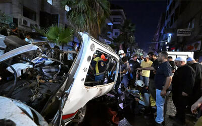 Rescatistas asisten a los heridos tras ataque terrorista en Jaramana | Agosto 6, 2026 (Foto: Louai Beshara / AFP)