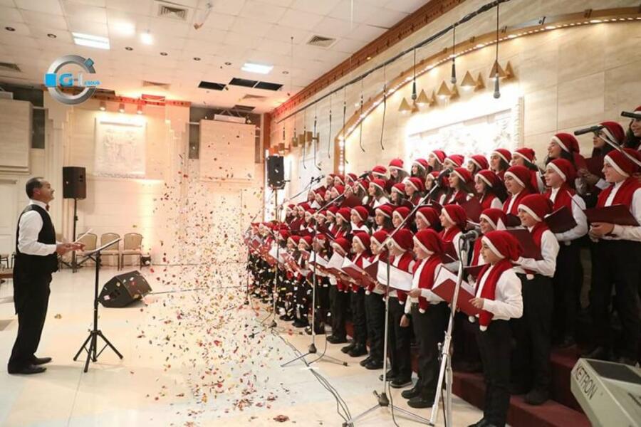 Encargado de Negocios de Chile participó de la entrega de regalos en la Iglesia Santa Sofía de Sednaya (Galería de fotos: Embajada de Chile en Siria)