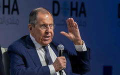 El Ministerio de Asuntos Exteriores de Rusia durante su intervención en el Foro de Doha en Qatar | 7 de diciembre de 2024 (Foto: AP)