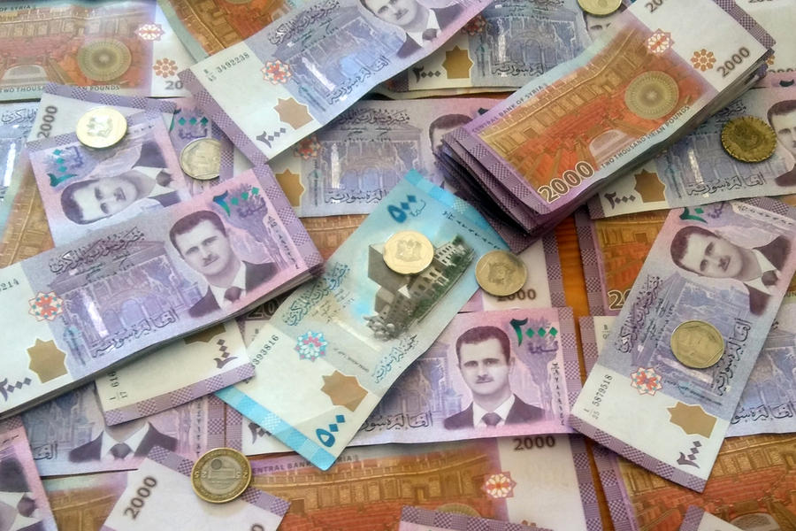 La lira siria está sometida a fuertes presiones por la especulación y el desajuste entre una oferta lastrada por las sanciones y una demanda creciente por el regreso de los desplazados. Foto: Pablo Sapag M. 