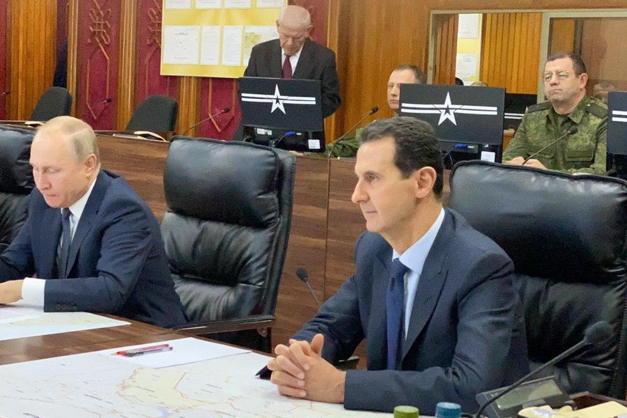 Presidentes Asad y Putin escuchan reporte militar en el Centro de Comando de las fuerzas rusas | Damasco, Enero 7, 2020 
