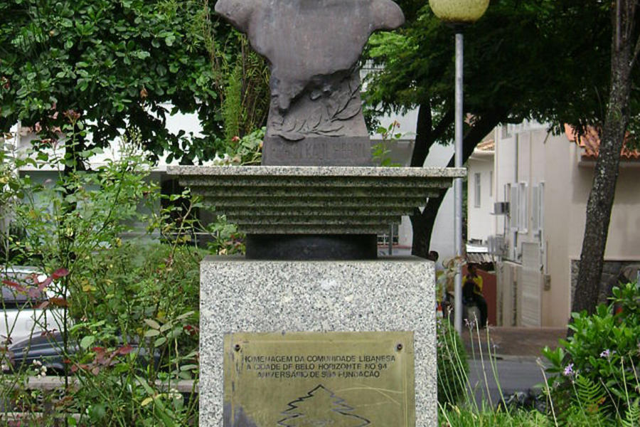 05 Busto Brasil