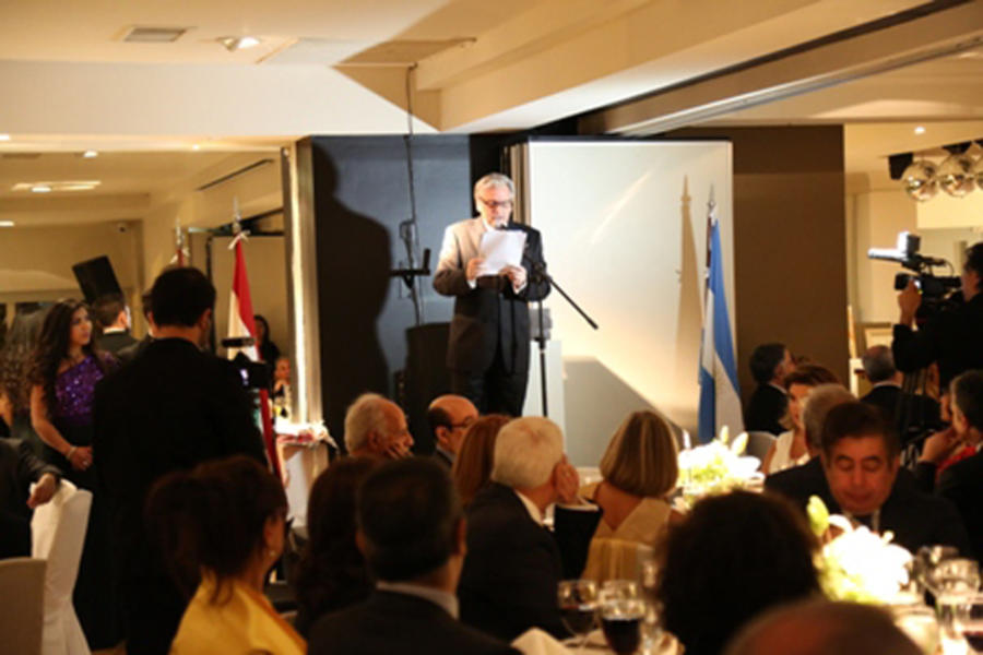 El Sr. Embajador de la República del Líbano, Dr. Antonio Andary brindó una sentida disertación
