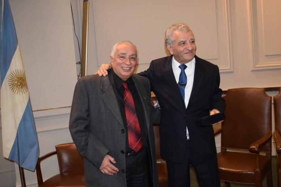 Dr. Alume y afectos
