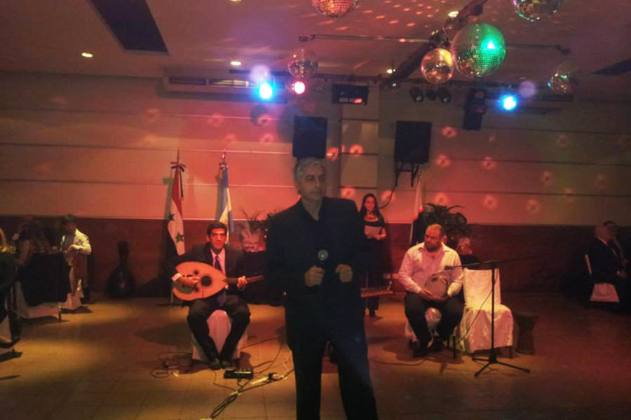 La orquesta junto a la voz de Maher Helou