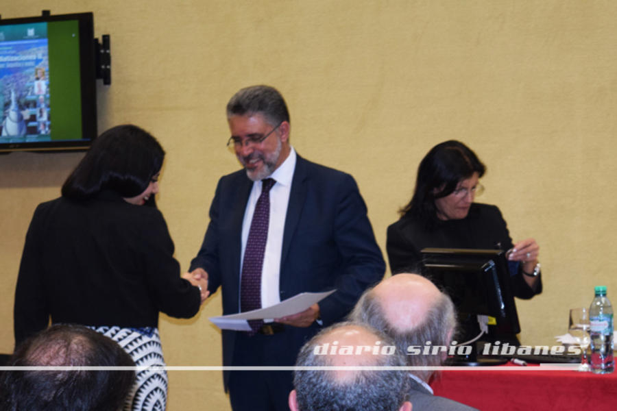Entrega de diploma “Certificación en Geopolítica del Líbano y Medio Oriente”(USEK)