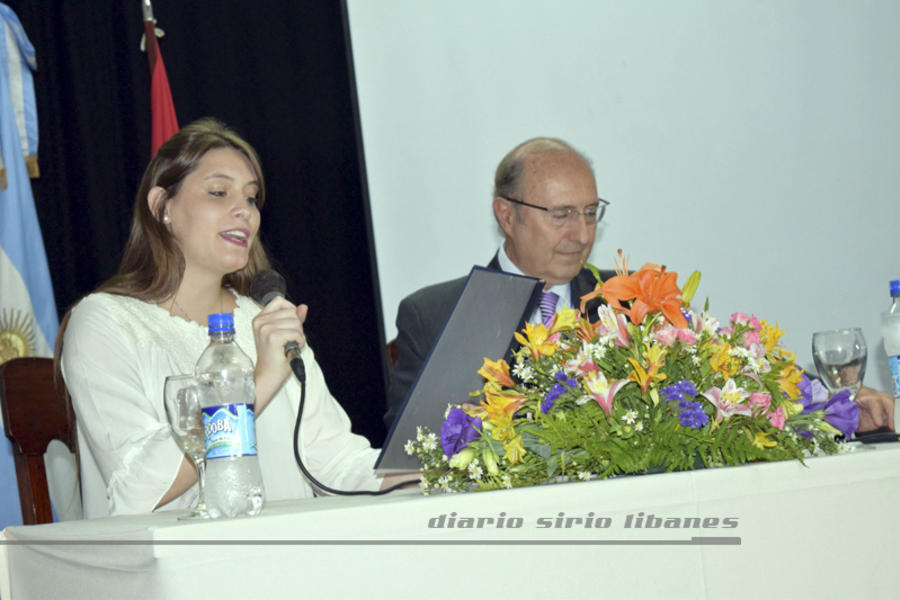 Disertación de la Magister en Relaciones Internacionales Patricia Kreibohm.
