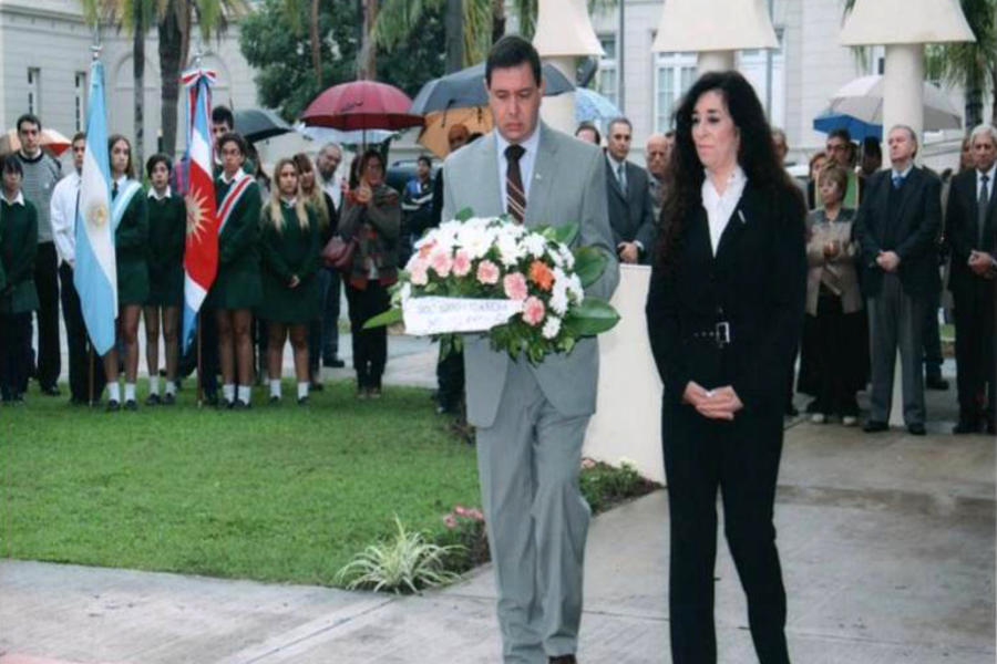 Ofrenda Floral Sociedad Sirio Libanesa de Santiago del Estero.