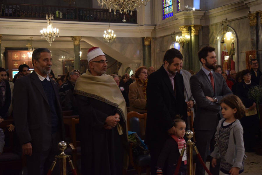 Liturgia del Domingo de Pascua. Sr. Embajador de Georgia, Sr. Cónsul del Líbano, Sheij Al Hafnawi y Vicepresidente del CIRA.